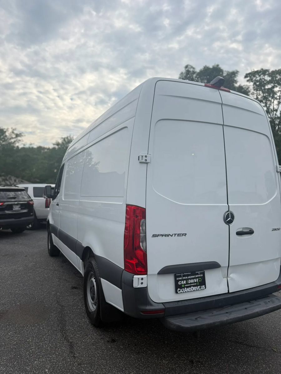 Used 2021 Mercedes-Benz Sprinter 2500 w/ Driver Convenience Package image 3