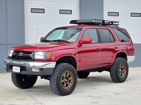 Used 2000 Toyota 4Runner SR5 image 4