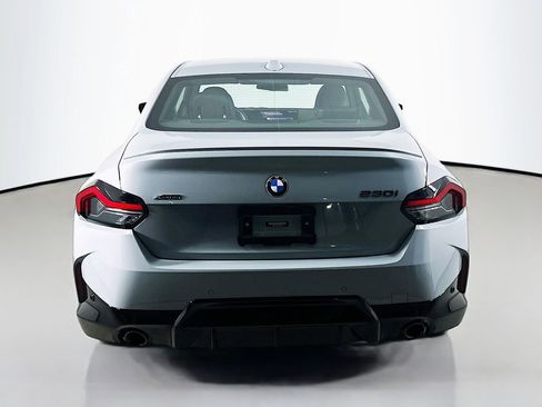 Used 2023 BMW 230i xDrive Coupe w/ Premium Package image 10