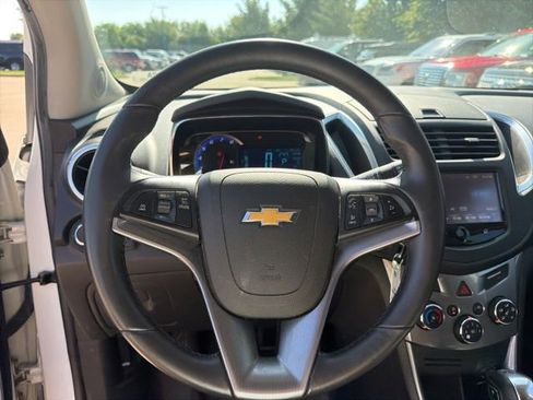 Used 2016 Chevrolet Trax LTZ AWD/4WD image 17