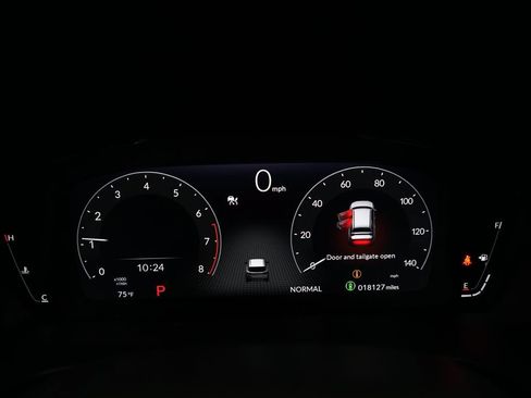 Used 2025 Honda Pilot Black Edition image 2
