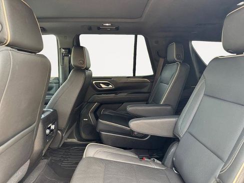 Used 2021 GMC Yukon SLT w/ SLT Luxury Plus Package AWD/4WD image 13