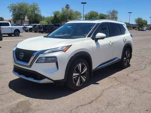 Used 2023 Nissan Rogue Platinum w/ Platinum Premium Package FWD image 4