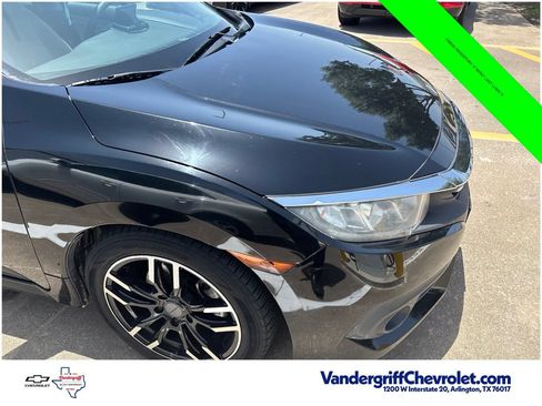 Used 2017 Honda Civic EX-T image 4