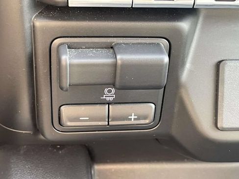 Used 2020 Chevrolet Silverado 1500 RST AWD/4WD image 21