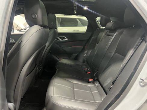 Used 2026 Land Rover Range Rover Velar Dynamic SE AWD/4WD image 32