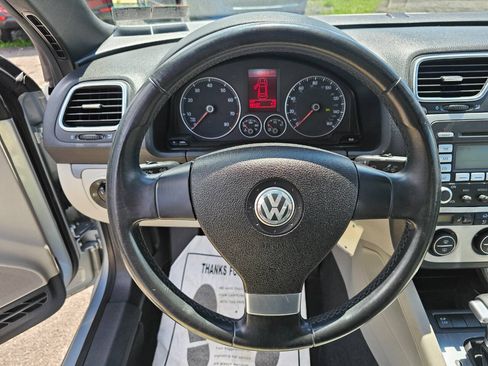 Used 2008 Volkswagen Eos Komfort FWD image 11