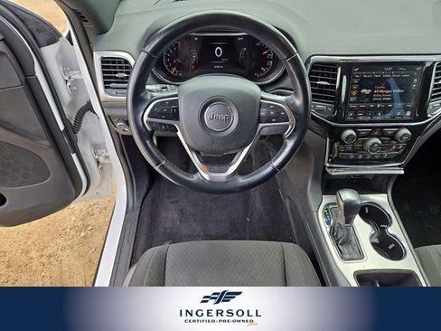 Used 2022 Jeep Grand Cherokee Laredo E image 3