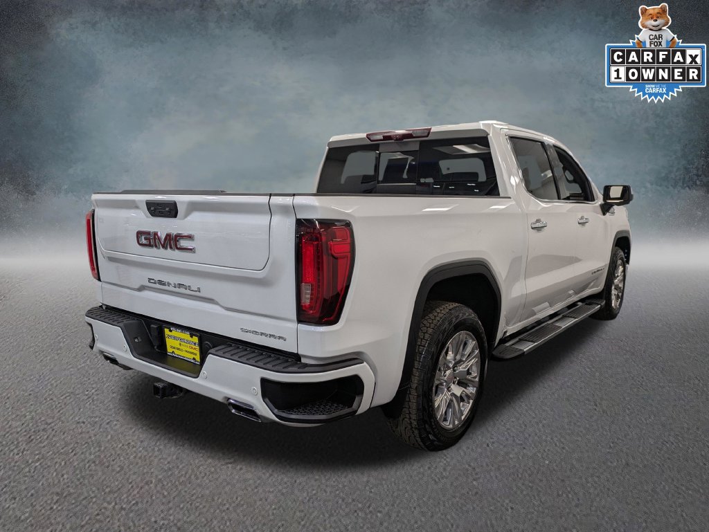 Used 2022 GMC Sierra 1500 Denali w/ Technology Package AWD/4WD image 4
