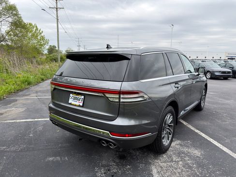 Used 2023 Lincoln Aviator AWD w/ Elements Package image 7