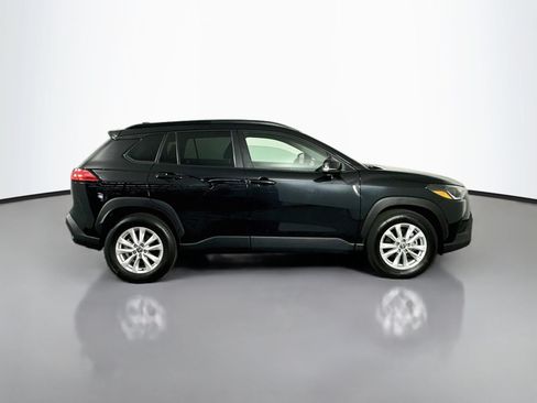 Certified 2023 Toyota Corolla Cross LE w/ Moonroof Package AWD/4WD image 8