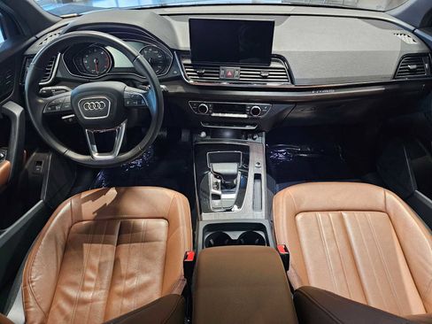 Used 2023 Audi Q5 2.0T Premium w/ Convenience Package image 19