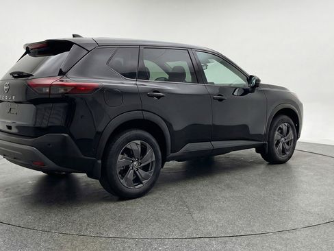 Used 2025 Nissan Rogue SV FWD image 9