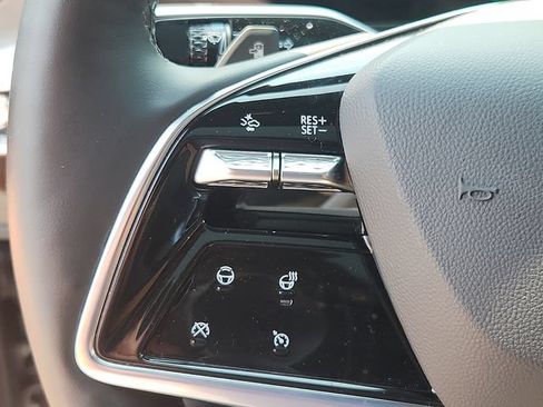 Certified 2023 Cadillac Lyriq AWD image 21