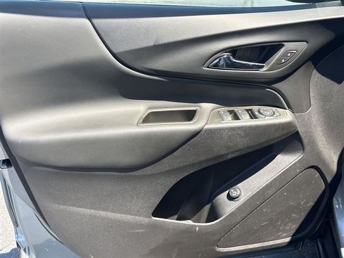 Certified 2024 Chevrolet Equinox LT w/ LPO, Floor Liner Package FWD image 21
