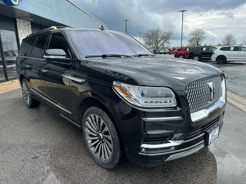 Used 2019 Lincoln Navigator L Reserve image 9