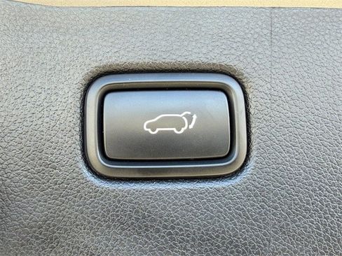 Used 2019 Kia Sorento SX image 34