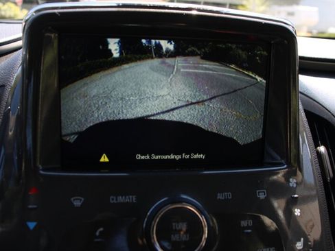Used 2013 Chevrolet Volt Premium w/ Premium Trim Package FWD image 8