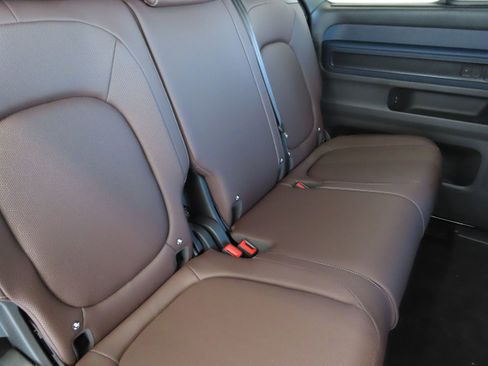 New 2025 Volkswagen ID. Buzz Pro S image 26