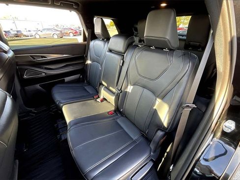 Used 2025 INFINITI QX60 Luxe w/ Black Edition image 31