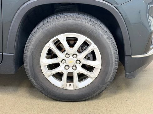 Used 2020 Chevrolet Traverse LT FWD image 4