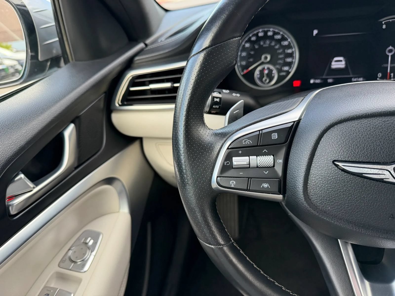 Used 2024 Genesis G70 2.5T RWD image 27
