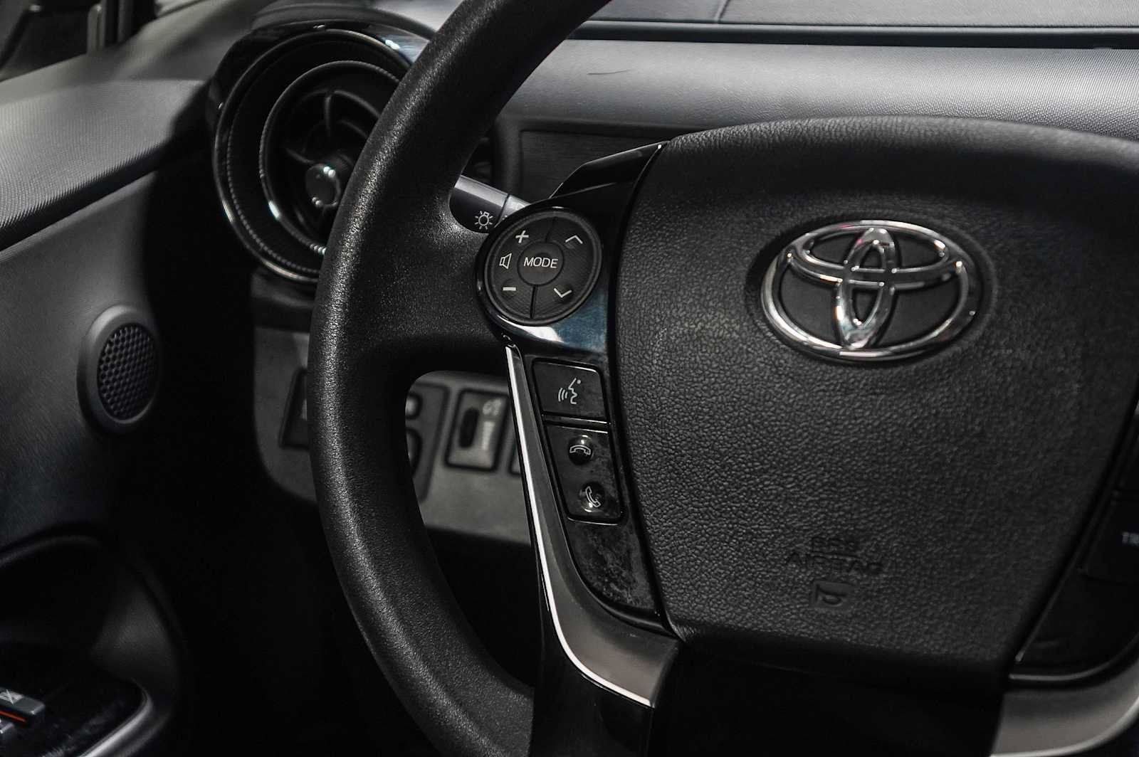 Certified 2019 Toyota Prius C FWD image 17