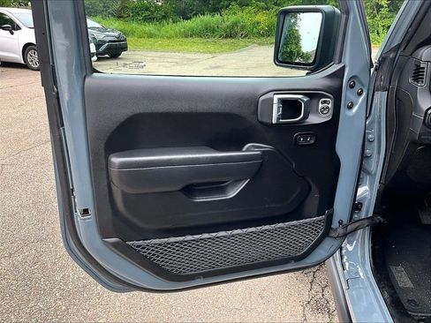 Used 2026 Jeep Gladiator Rubicon AWD/4WD image 9