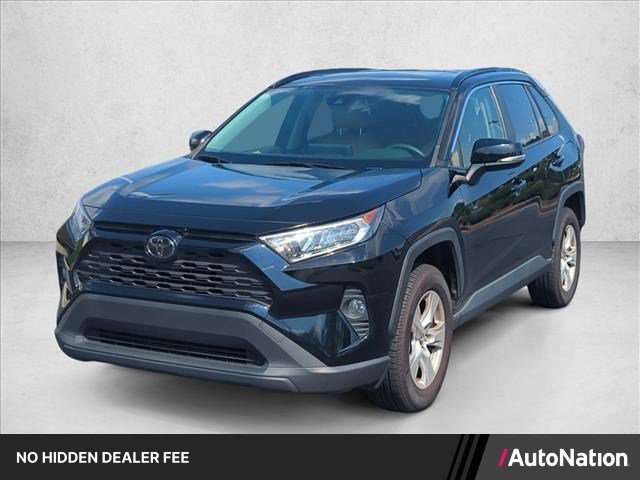 Used 2019 Toyota RAV4 XLE w/ Convenience Package FWD image 1