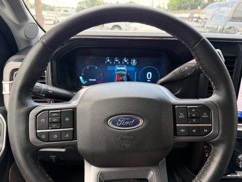 Used 2025 Ford F350 Lariat AWD/4WD image 37