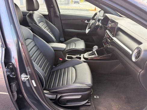 Used 2023 Kia Forte GT-Line w/ GT-Line Premium Package FWD image 15