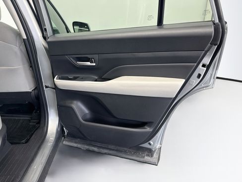 Used 2026 Toyota Grand Highlander AWD image 33