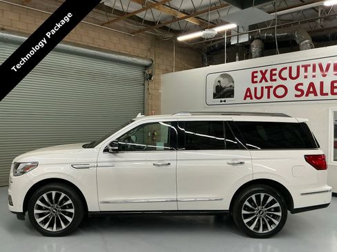 Used 2018 Lincoln Navigator Select w/ Technology Package image 8