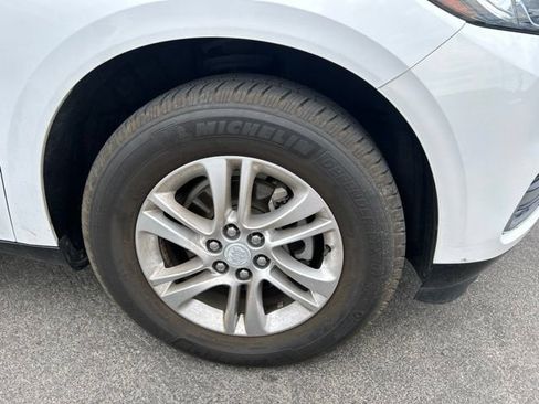 Used 2019 Buick Enclave Essence FWD image 11