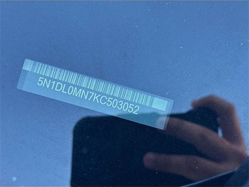 Used 2019 INFINITI QX60 Luxe w/ Essential Package image 39