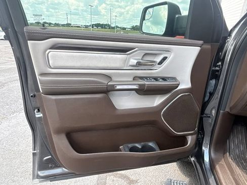 Used 2025 RAM 1500 Laramie w/ Laramie Southwest Edition AWD/4WD image 8