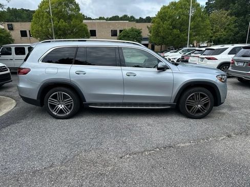 Used 2025 Mercedes-Benz GLS 450 4MATIC image 4
