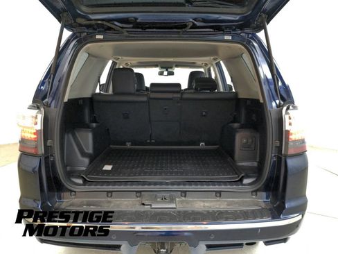 Used 2018 Toyota 4Runner Limited AWD/4WD image 33
