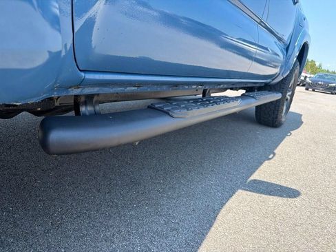 Used 2019 Toyota Tacoma TRD Sport AWD/4WD image 16