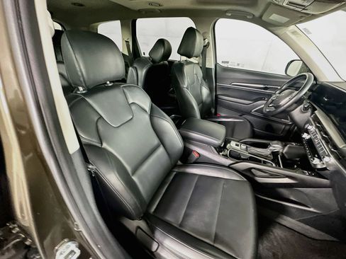 Used 2025 Kia Telluride S AWD/4WD image 34
