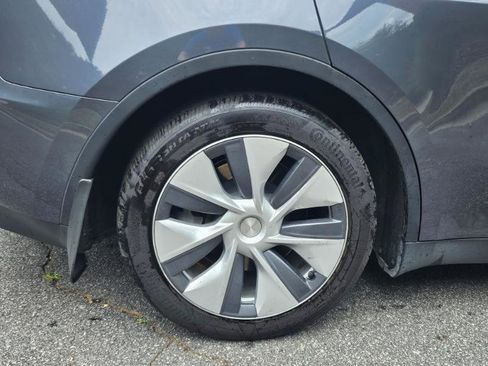 Used 2023 Tesla Model Y Long Range AWD/4WD image 16