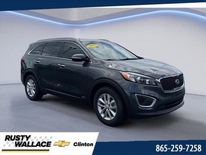 Used 2017 Kia Sorento AWD w/ LX Convenience Package