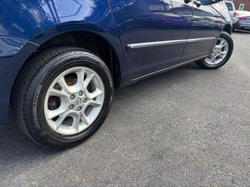 Used 2007 Toyota Sienna XLE Limited image 26