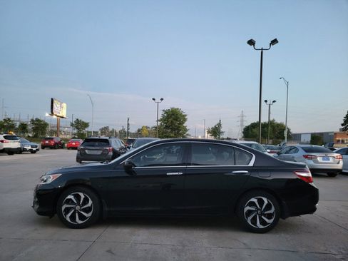 Used 2017 Honda Accord EX-L image 4