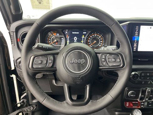 New 2025 Jeep Wrangler Unlimited Rubicon w/ Safety Group AWD/4WD image 16