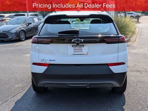 Used 2023 Chevrolet Bolt EUV LT FWD image 5