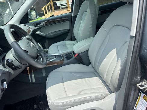 Used 2016 Audi Q5 2.0T Premium Plus w/ Premium Plus Package AWD/4WD image 12