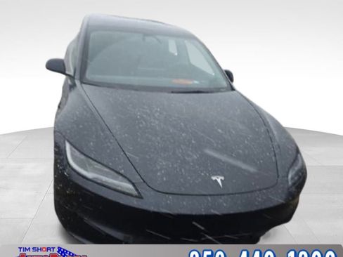 Used 2024 Tesla Model 3 Standard Range image 3