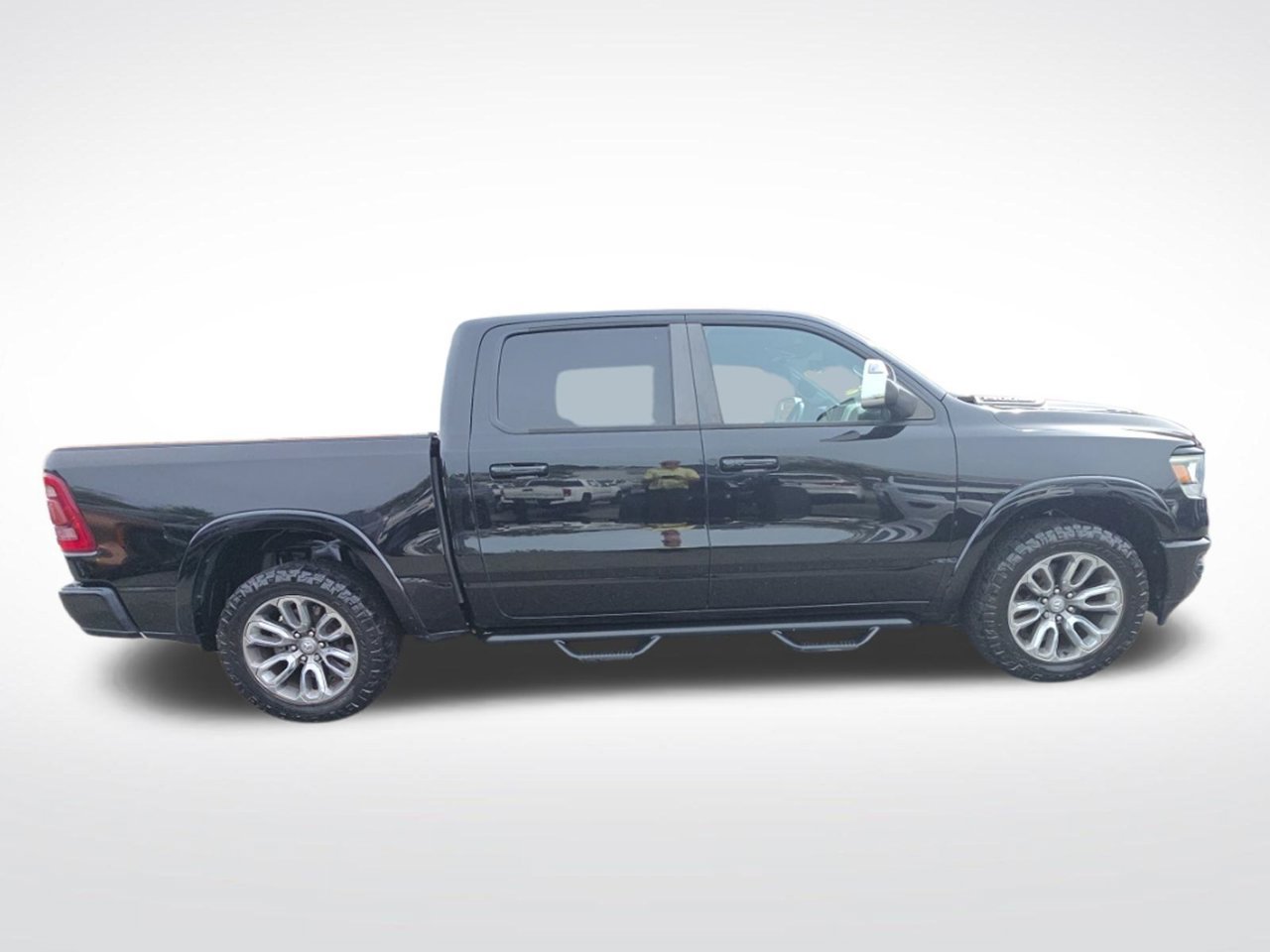 Used 2019 RAM 1500 Laramie AWD/4WD image 8