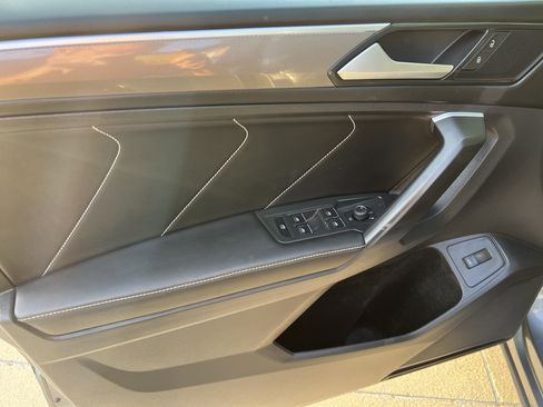 Certified 2024 Volkswagen Tiguan SE R-Line w/ MDO Package, Three-Row image 13